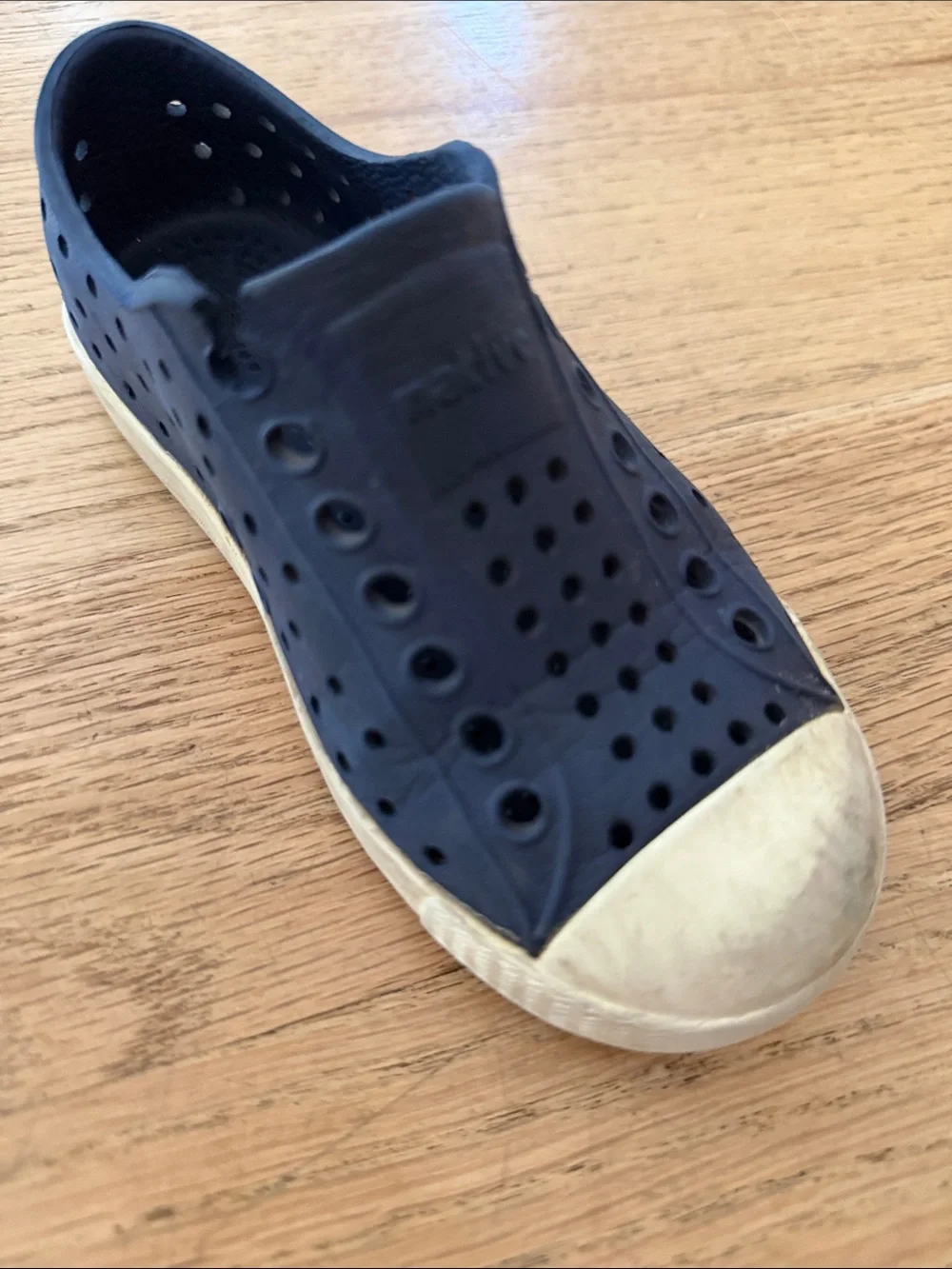 Native Shoes Navy Blue/White Water Shoes child size C9 unisex